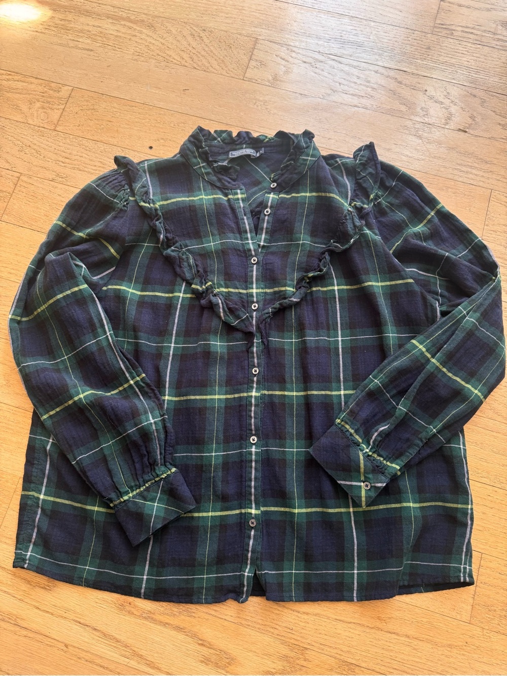 Vineyard Vines Navy & Green Plaid Button-Up Ruffle Yoke Top, size large